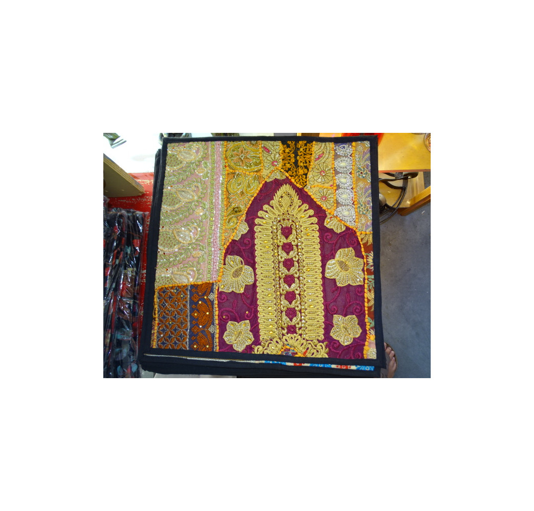 hoes 40x40 cm in oude Gujarat stoffen - 478