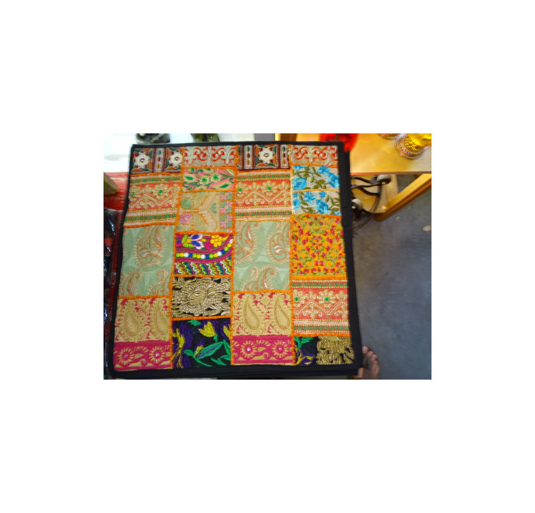 copy of cover 40x40 cm in old Gujarat fabrics - 482