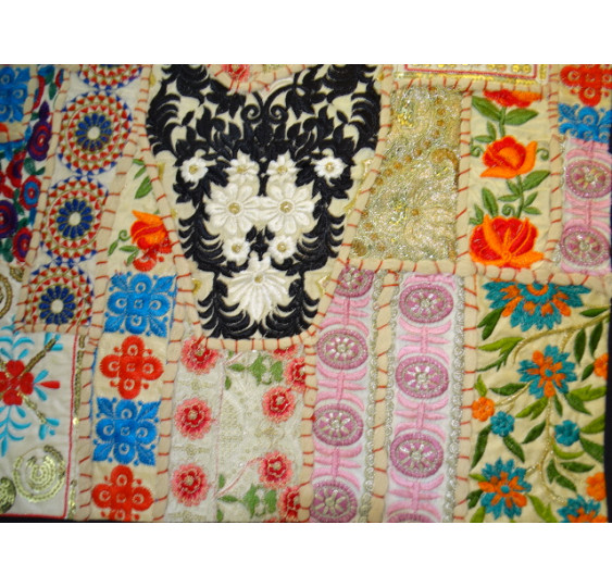 cover 40x40 cm in old Gujarat fabrics - 484