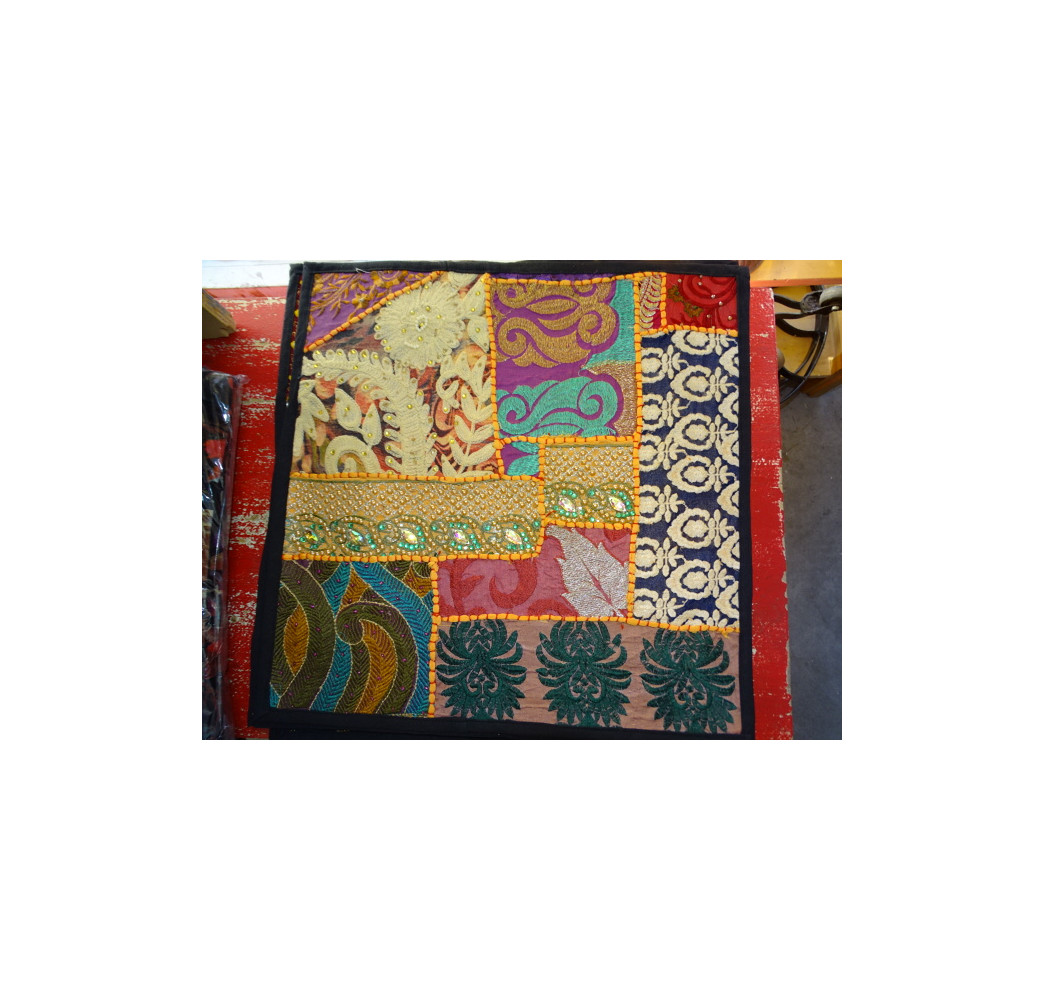 rivestimento 40x40 cm in vecchi tessuti del Gujarat - 501