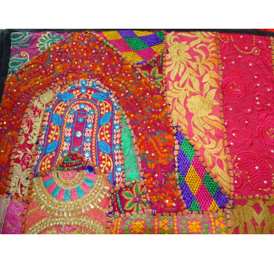 Gujarat cushion cover in 60x60 cm - 530