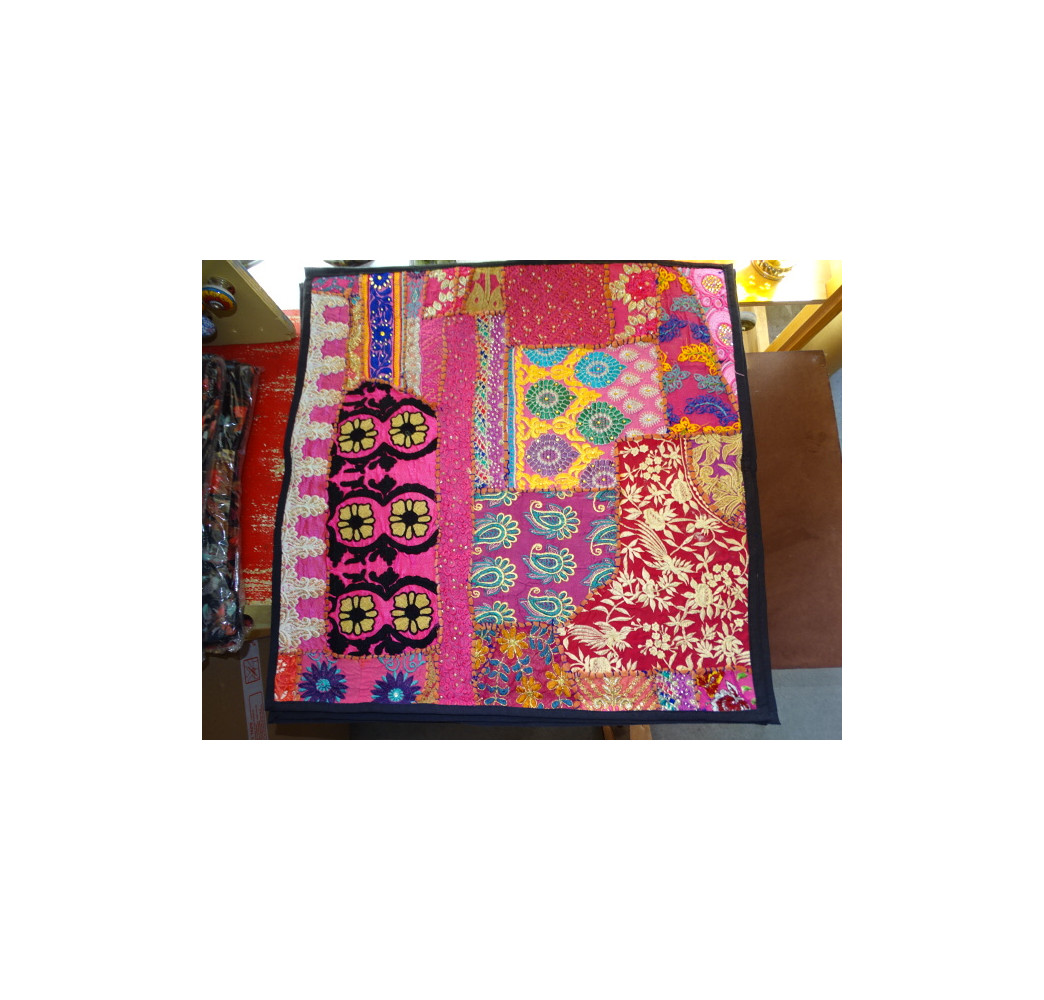 Gujarat cushion cover in 60x60 cm - 531