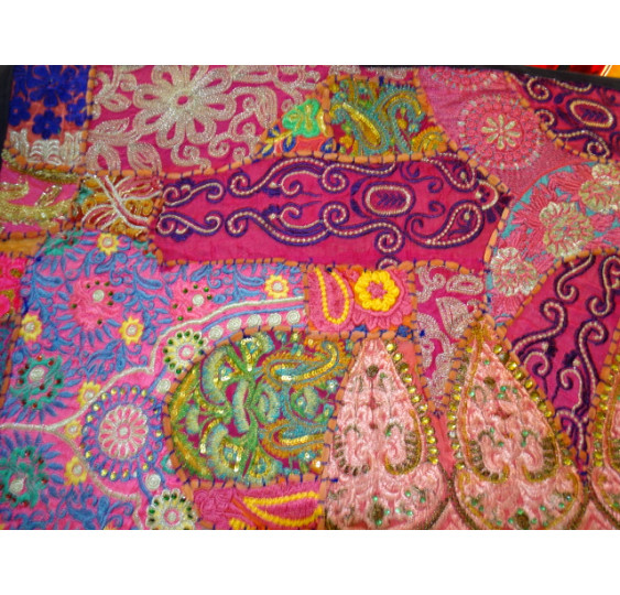 Gujarat cushion cover in 60x60 cm - 543