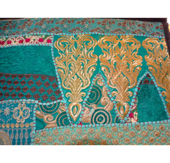 Gujarat cushion cover in 60x60 cm - 545