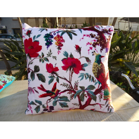 Cushion covers 40x40 cm in white velvet with bird of paradise