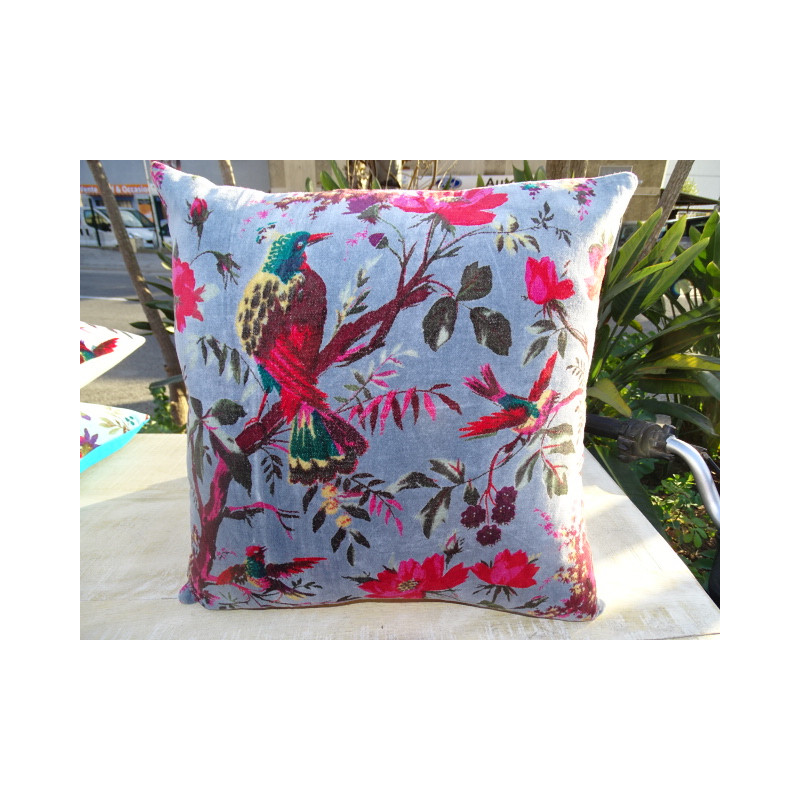 Cushion covers 40x40 cm in gray velvet with bird of paradise