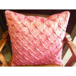 Housse de coussin carré froisé rose 40x40 cm