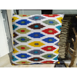 Cushion cover in 40X40 cm printed IKAT multicolored