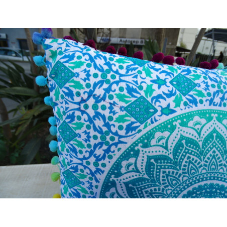 Cushion covers 40x40 cm in green and blue color with pompoms