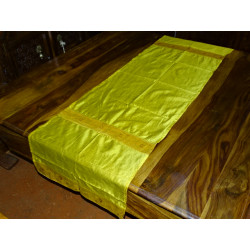 chemin de table vert et bord brocart 165x45 cm