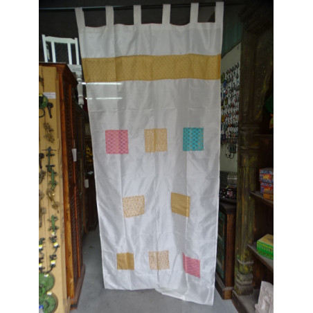 Witte tafzijden gordijnen met ecru patchwork 250x110 cm