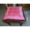 cojines de silla con bordes de brocado de color rosa