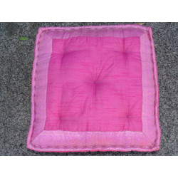 Coussin de sol 57x57 cm bords en brocart rose