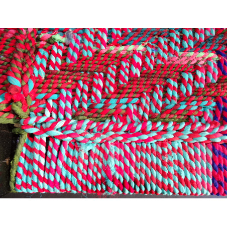 Panca indiana lunga con seduta in corda di spago multicolore - 1